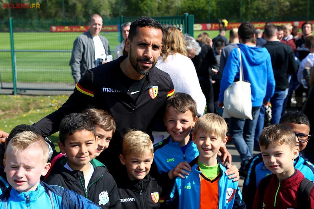 Près de 300 supporters : Walid Mesloub Près de 300 supporters : Walid Mesloub