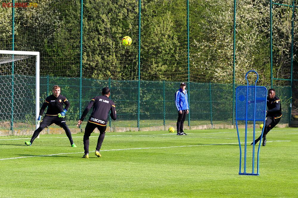 Près de 300 supporters Près de 300 supporters