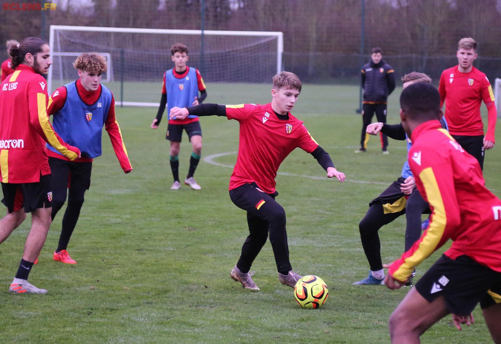 Atout jeunesse : Djouliann Dewez rclens clairefontaine Atout jeunesse : Djouliann Dewez rclens clairefontaine