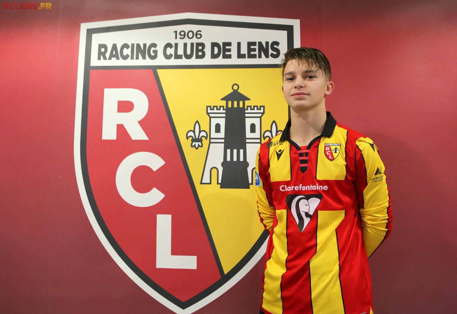 Atout jeunesse : Djouliann Dewez rclens clairefontaine Atout jeunesse : Djouliann Dewez rclens clairefontaine