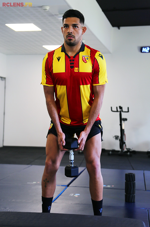Facundo Medina au travail