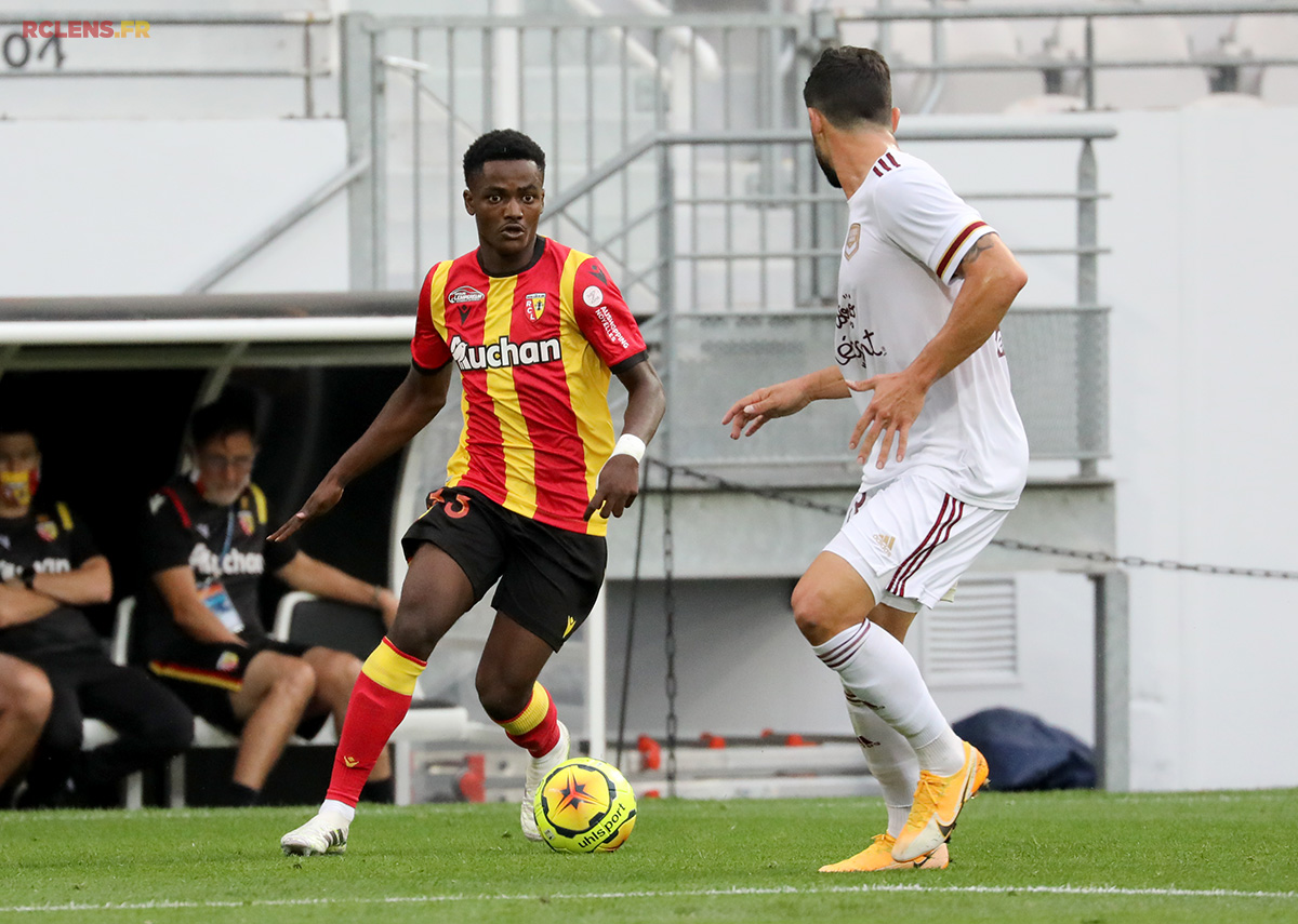 Lens - Bordeaux en images : Ismaël Boura Lens - Bordeaux en images : Ismaël Boura