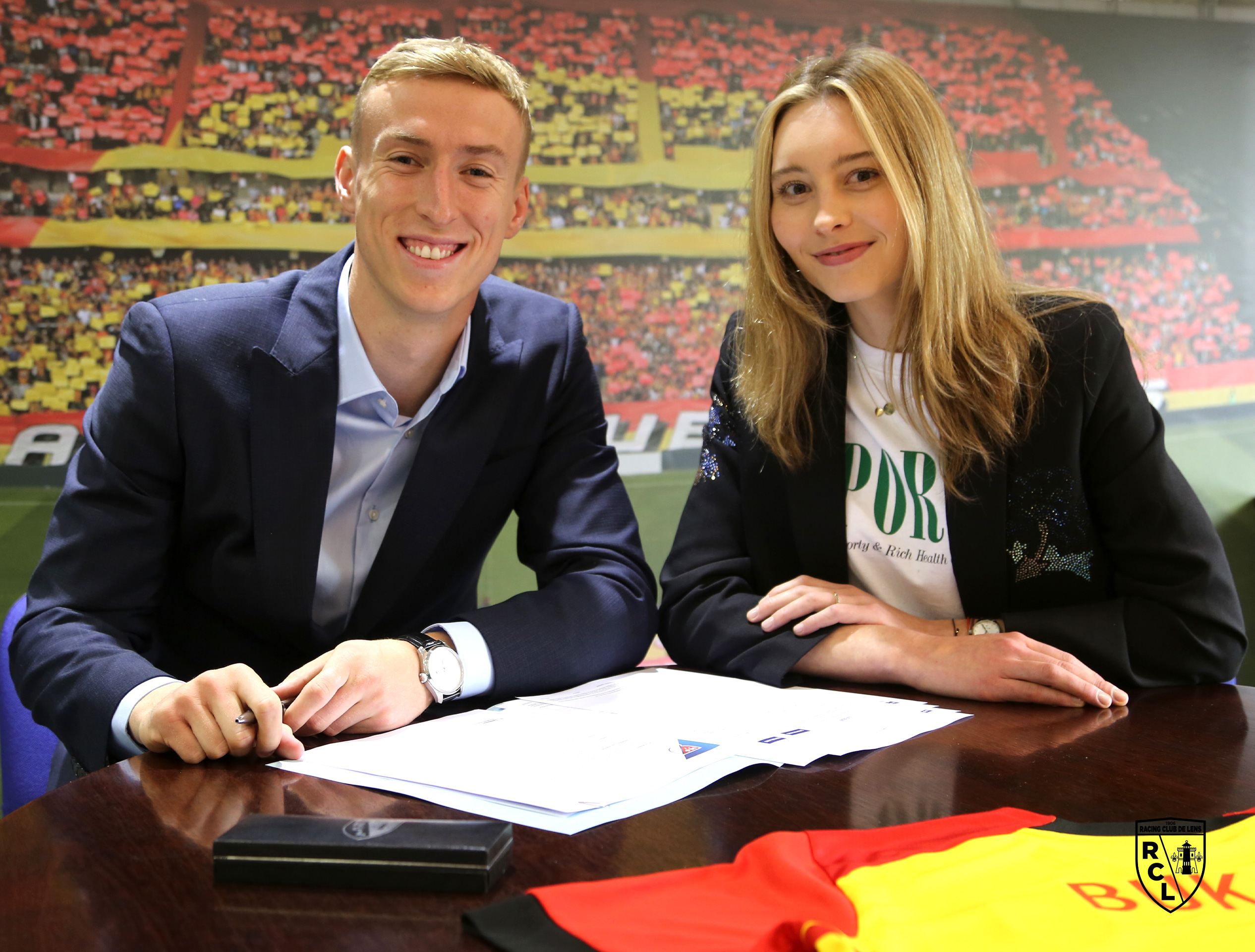 Adam Buksa, grand gabarit et buteur efficace