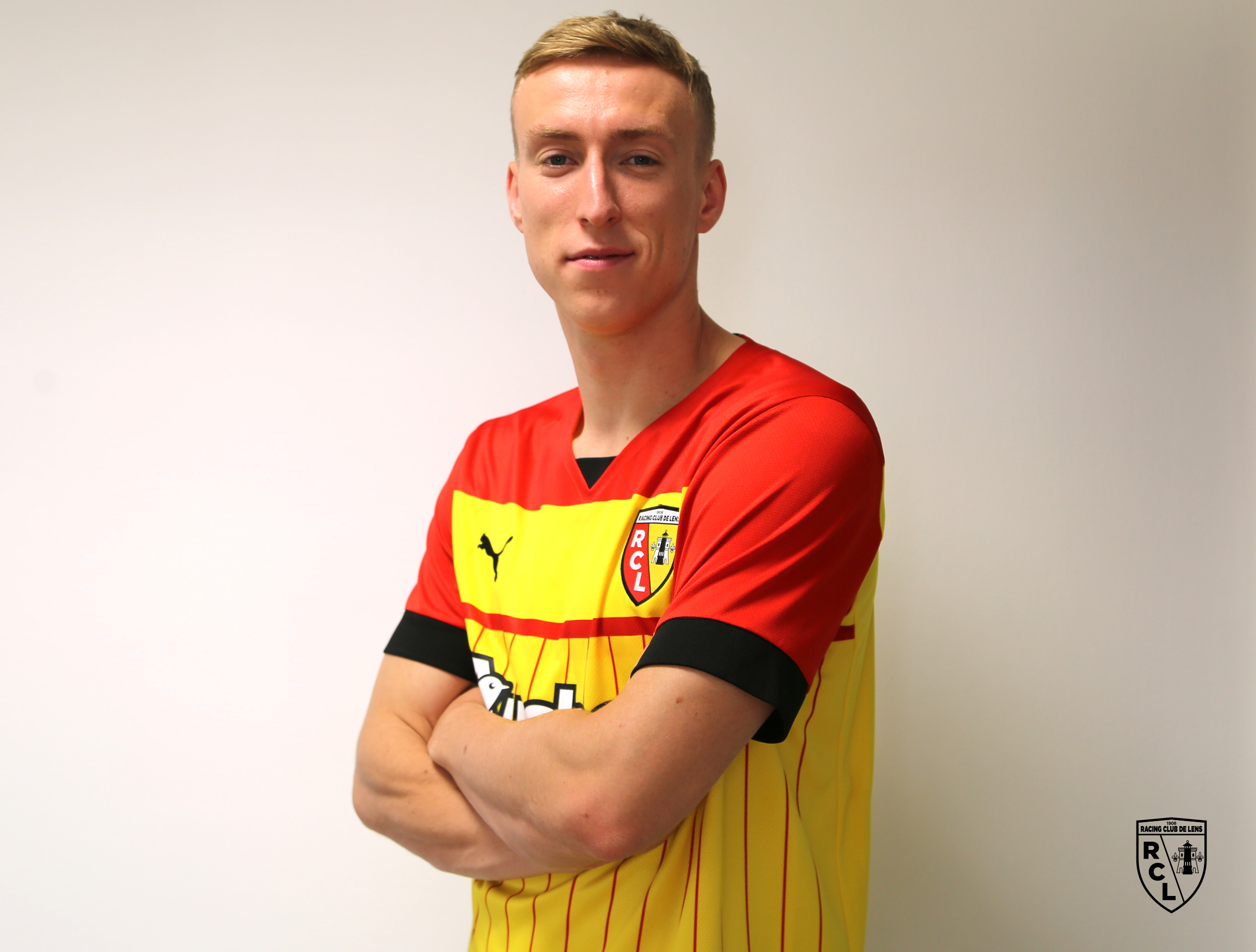 Adam Buksa, grand gabarit et buteur efficace