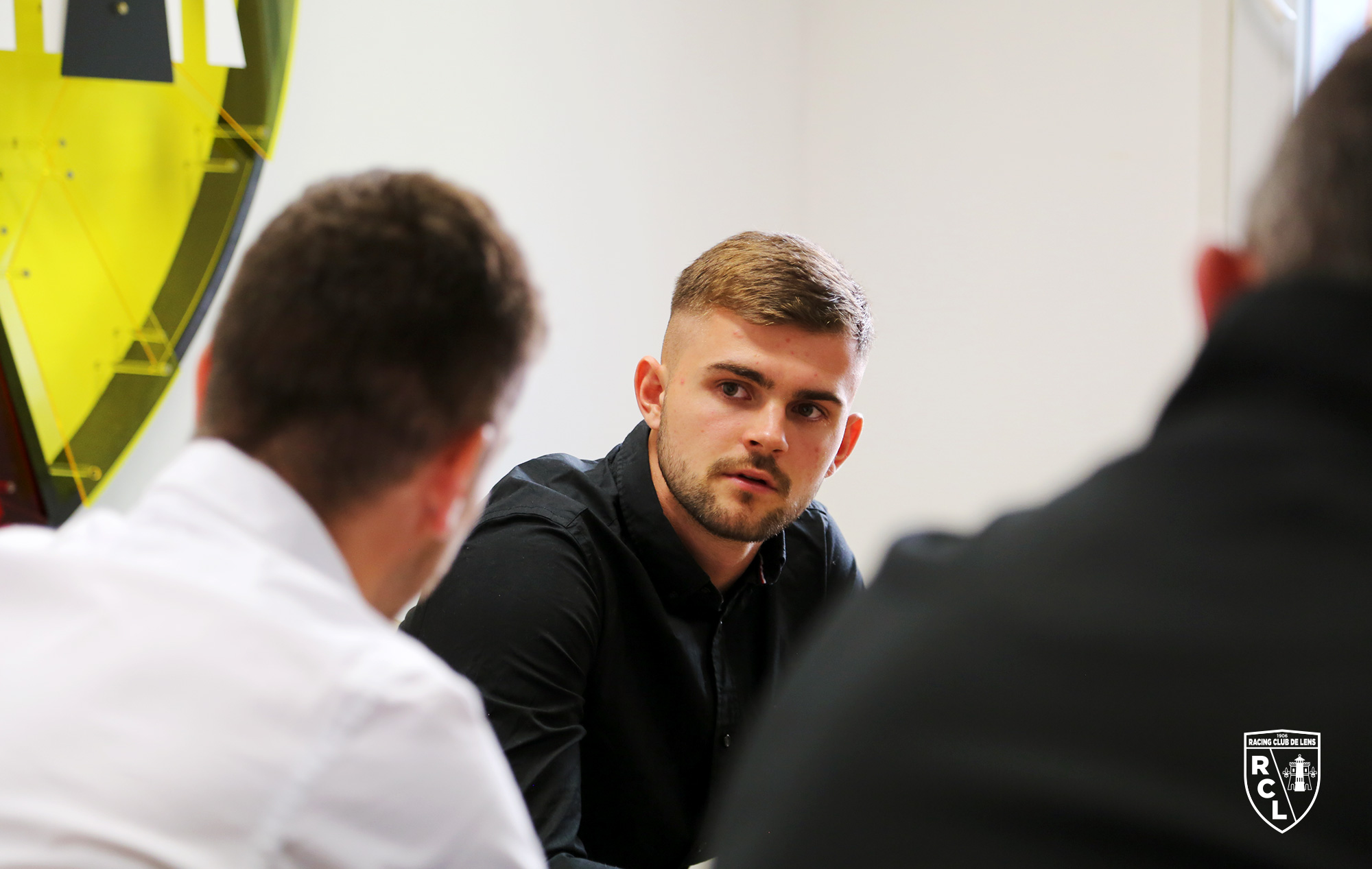 Lukasz Poreba, un vent de jeunesse dans l'entrejeu Lukasz Poreba, un vent de jeunesse dans l'entrejeu