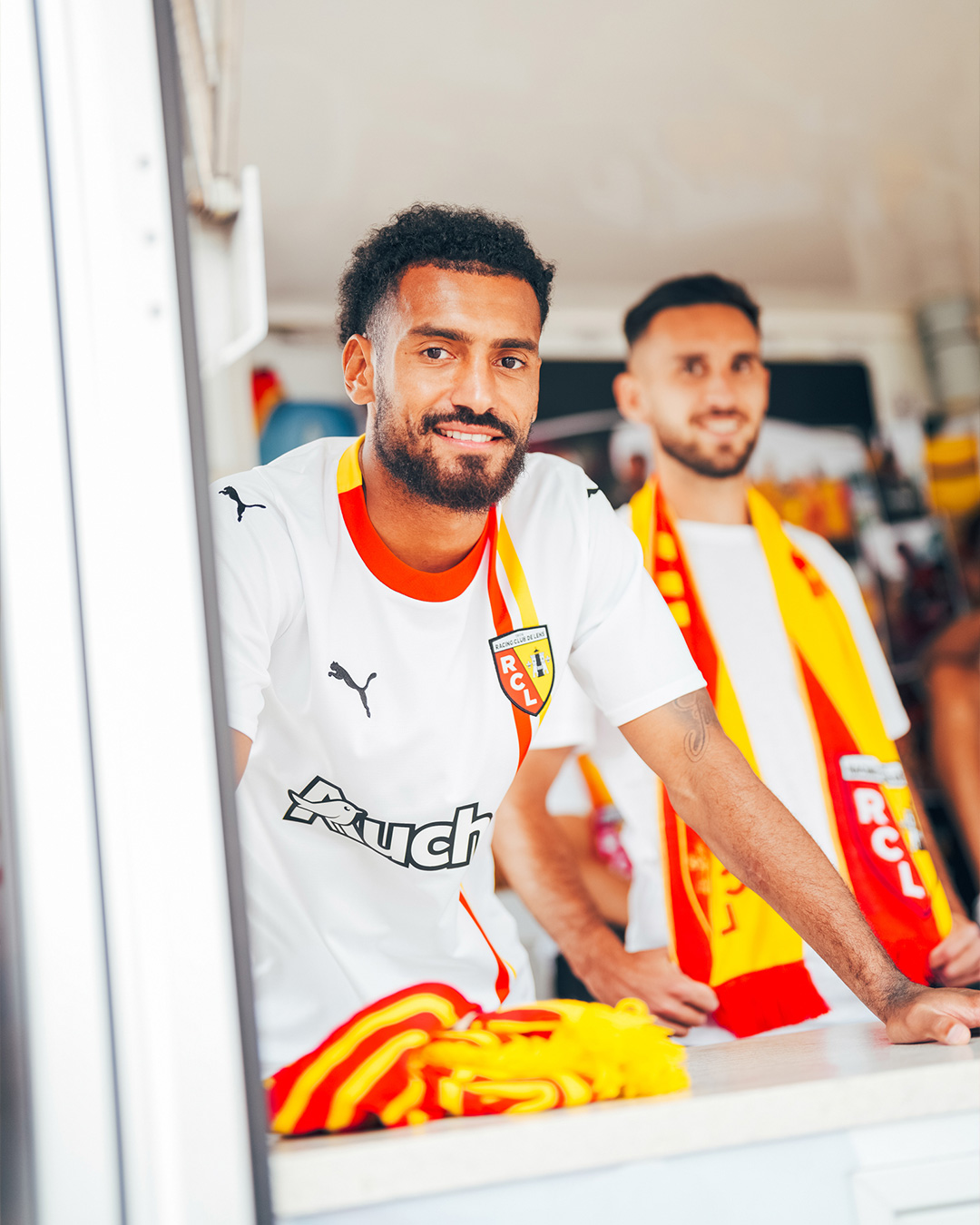« Nous on est là » : troisième maillot du RC Lens - saison 2023/24 « Nous on est là » : troisième maillot du RC Lens - saison 2023/24