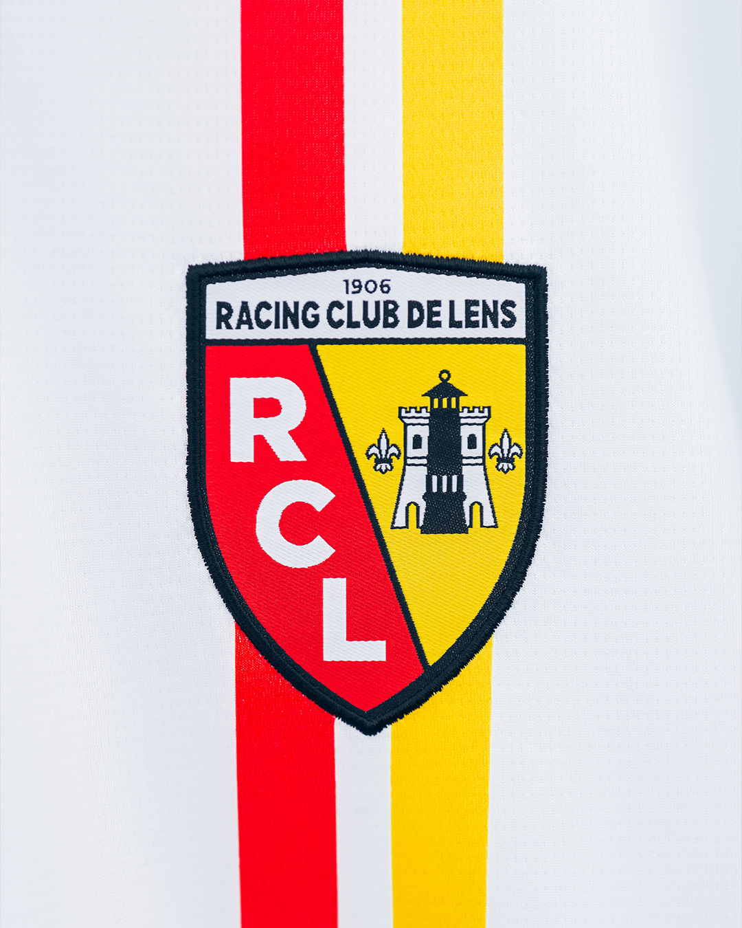 « Nous on est là » : troisième maillot du RC Lens - saison 2023/24 « Nous on est là » : troisième maillot du RC Lens - saison 2023/24