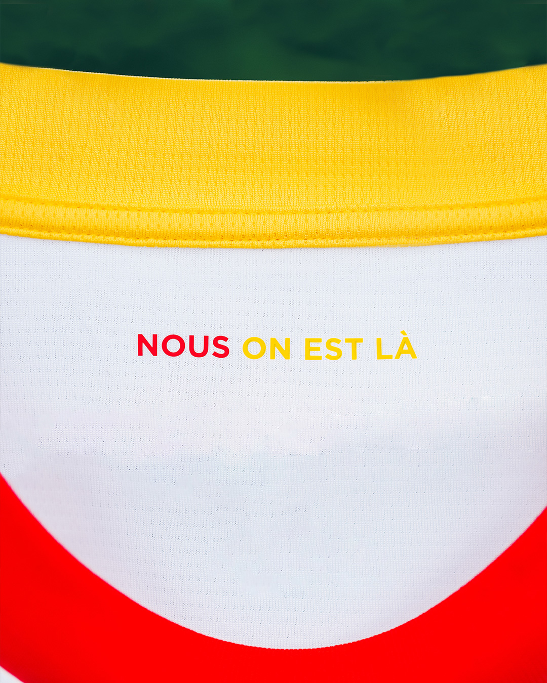 « Nous on est là » : troisième maillot du RC Lens - saison 2023/24 « Nous on est là » : troisième maillot du RC Lens - saison 2023/24