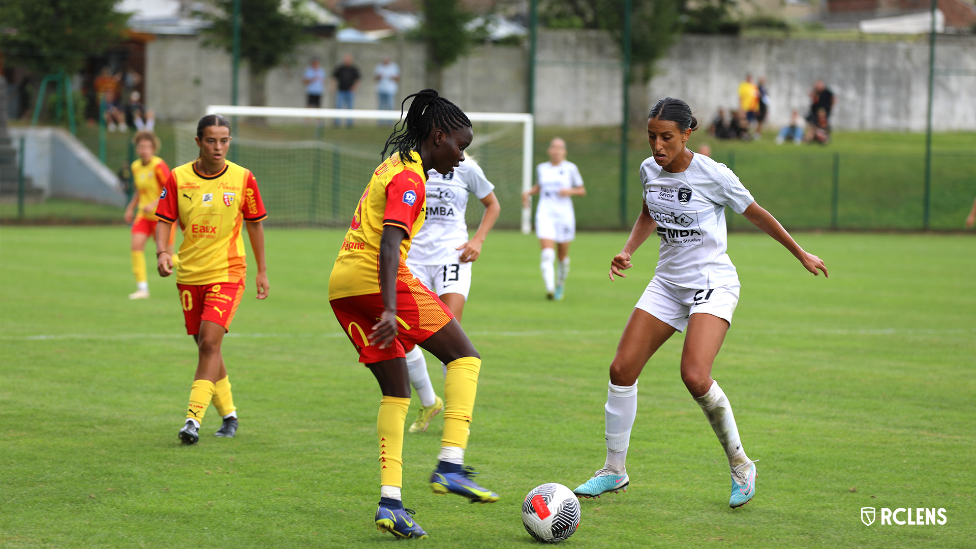 RC Lens-Thonon Evian GG FC : Sherly Jeudy