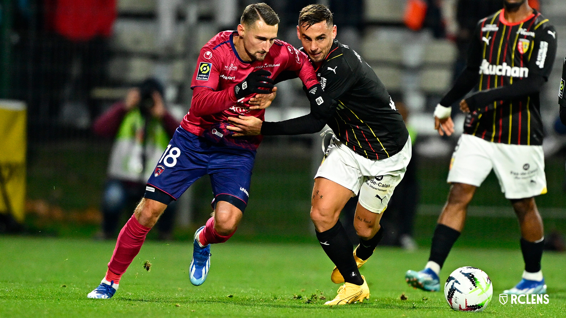 Le Clermont Foot s'incline lourdement contre le RC Lens dans un