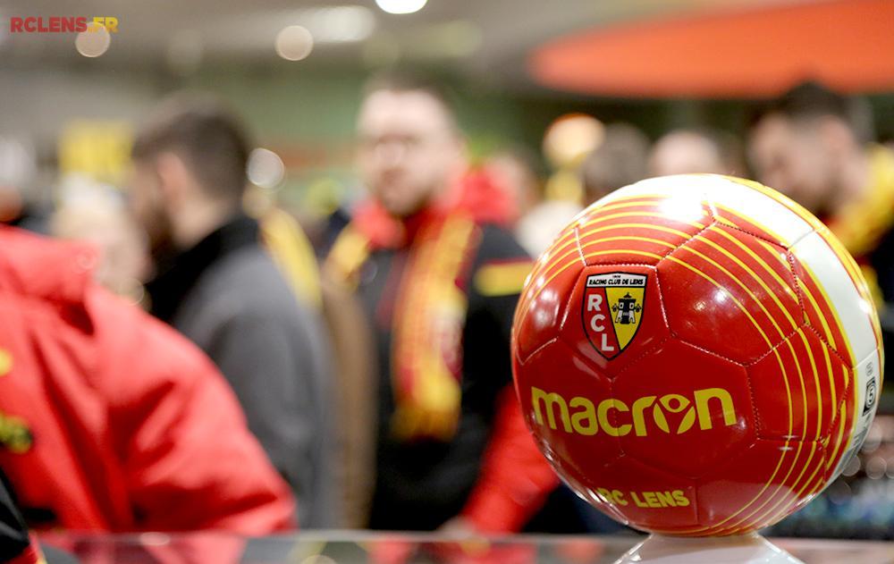 Dédicaces Mouaad Madri et Mehdi Tahrat Dédicaces Mouaad Madri et Mehdi Tahrat