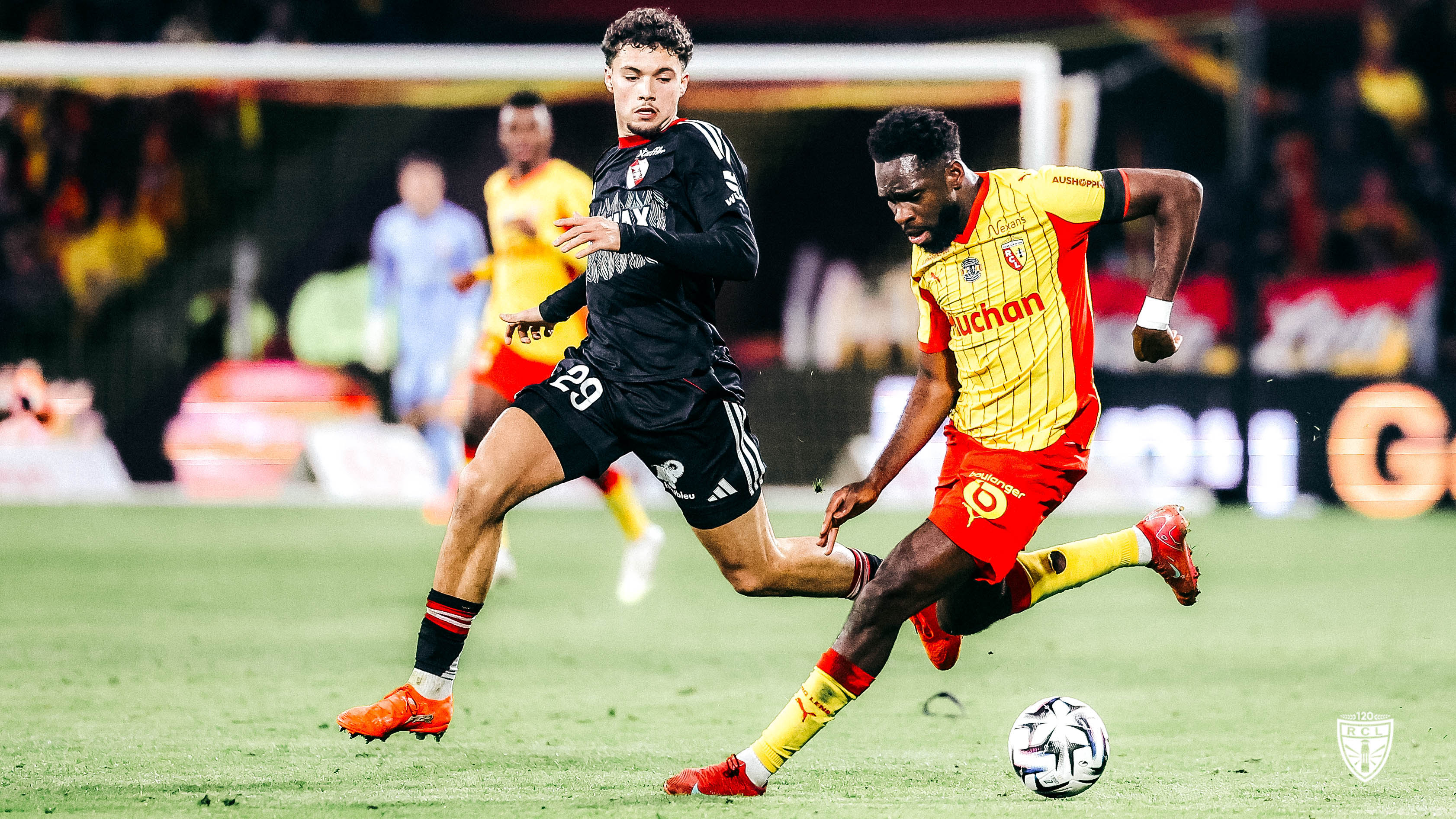 à la lampe RC Lens- OGC Nice Odsonne Edouard à la lampe RC Lens- OGC Nice Odsonne Edouard