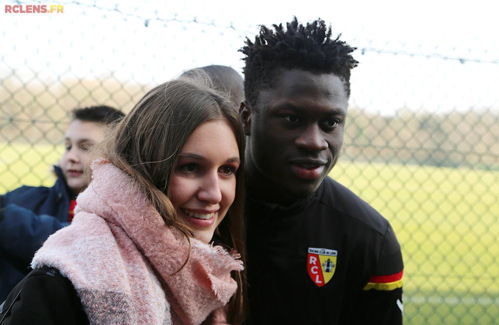 Près de 150 supporters : Arial Mendy