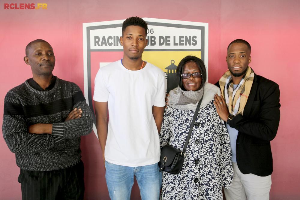 Prolongation pour Simon Banza