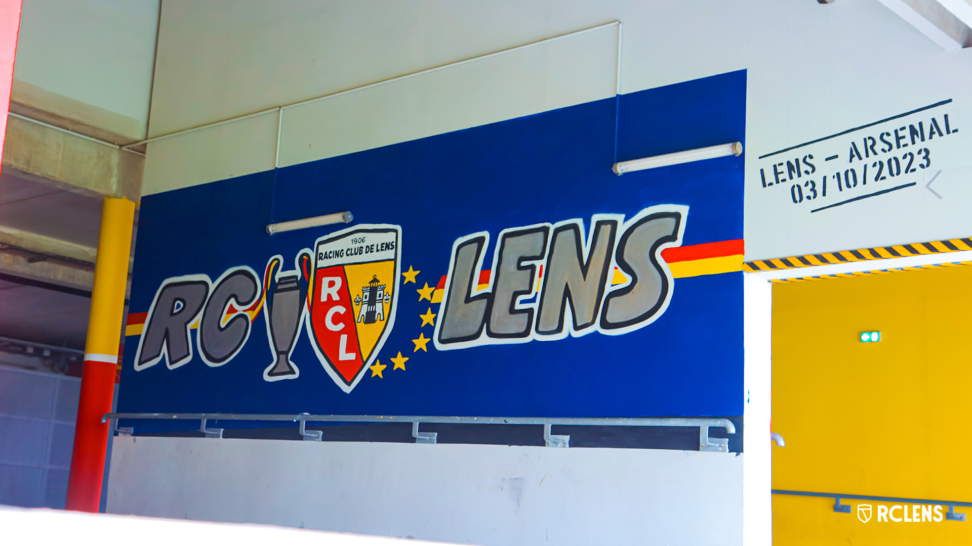 RC Lens Bollaert-Delelis Tribune Marek : tifo RC Lens-Arsenal, 03/10/2023 RC Lens Bollaert-Delelis Tribune Marek : tifo RC Lens-Arsenal, 03/10/2023