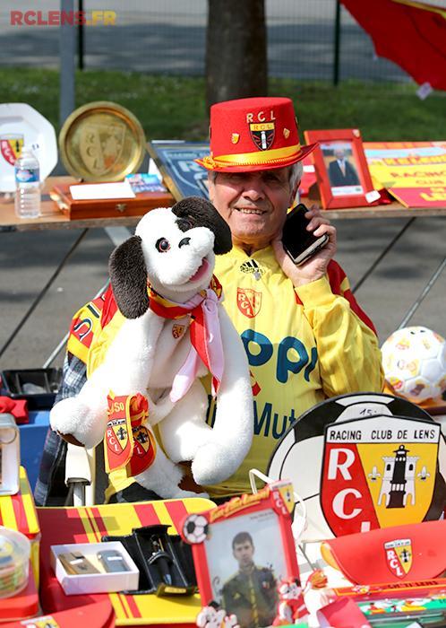 Bonne ambiance au marché du supporter !
