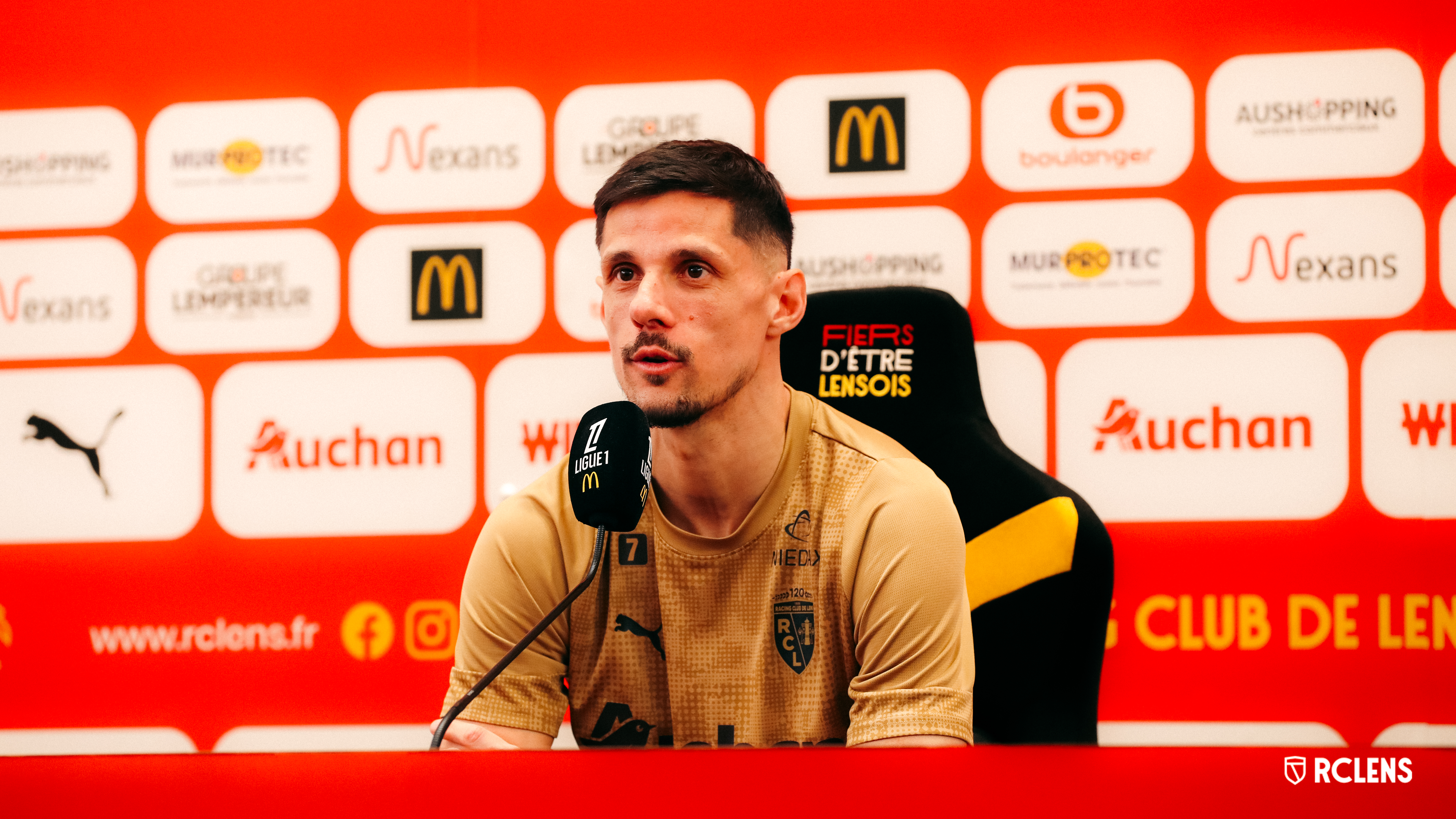 Avant RC Strasbourg Alsace RC Lens : Florian Sotoca Avant RC Strasbourg Alsace RC Lens : Florian Sotoca