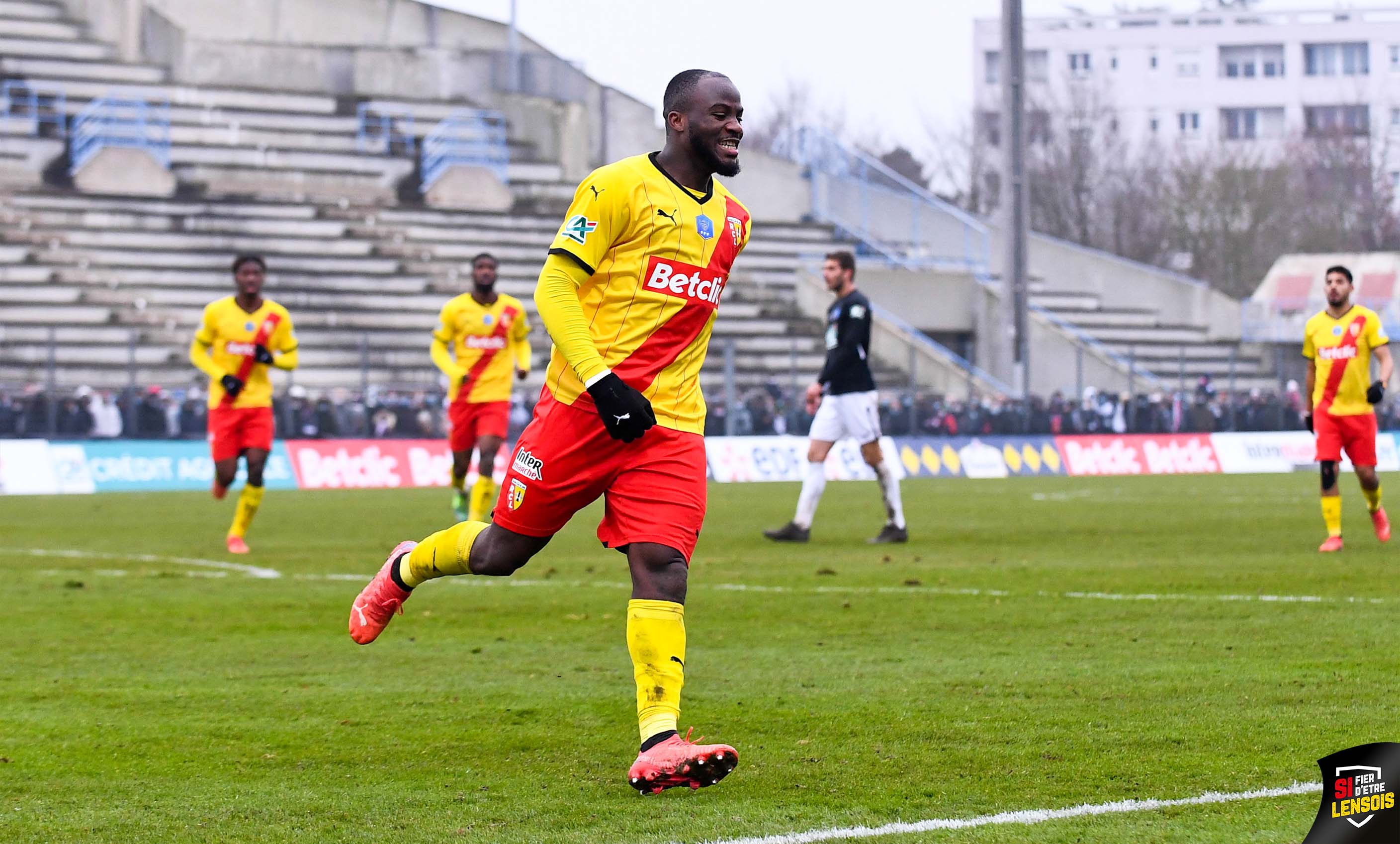 Stade Poitevin FC-RC Lens (0-1) : tout en contrôle Stade Poitevin FC-RC Lens (0-1) : tout en contrôle