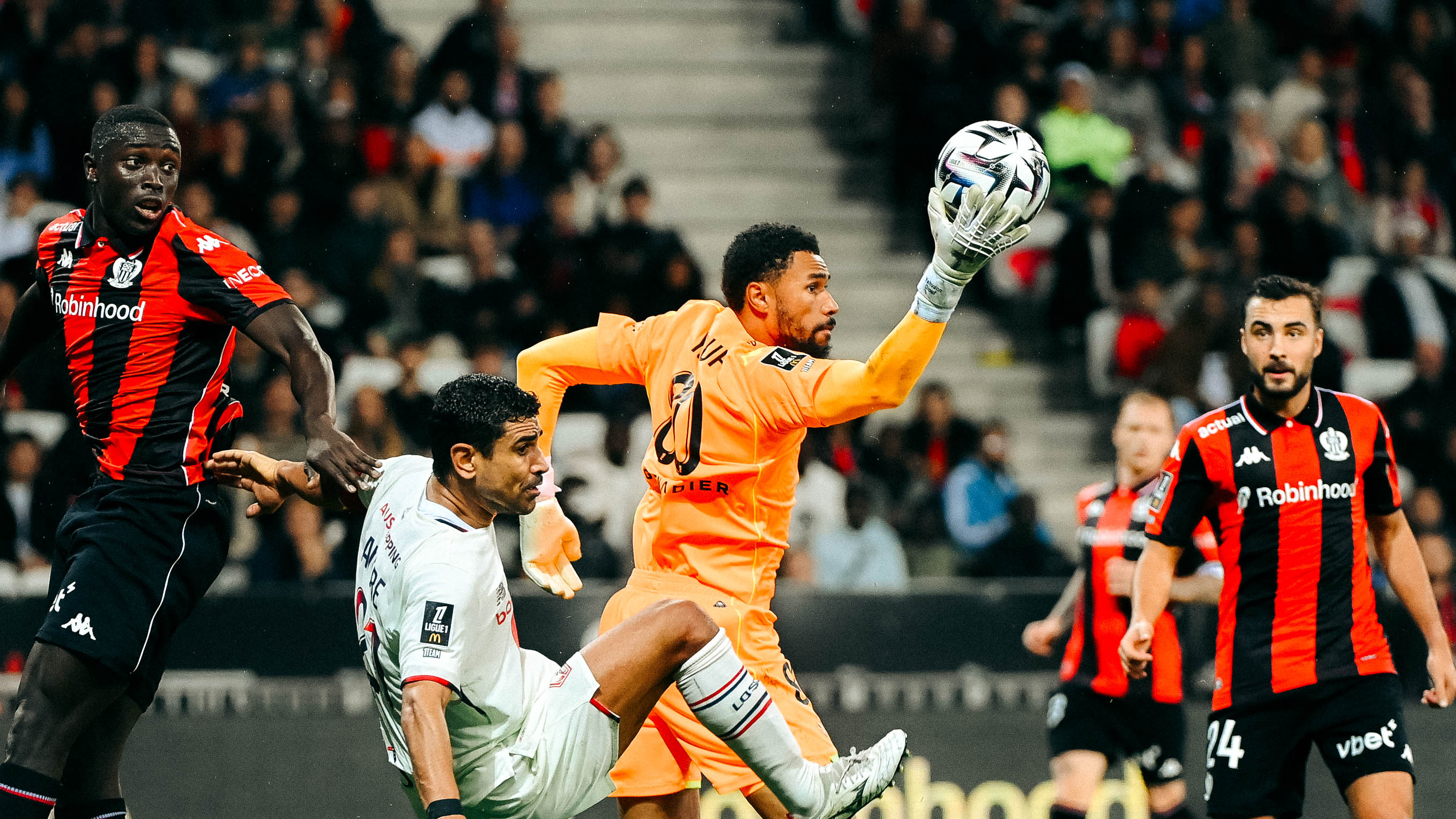 avant-match RC Lens-OGC Nice Yehvann Diouf