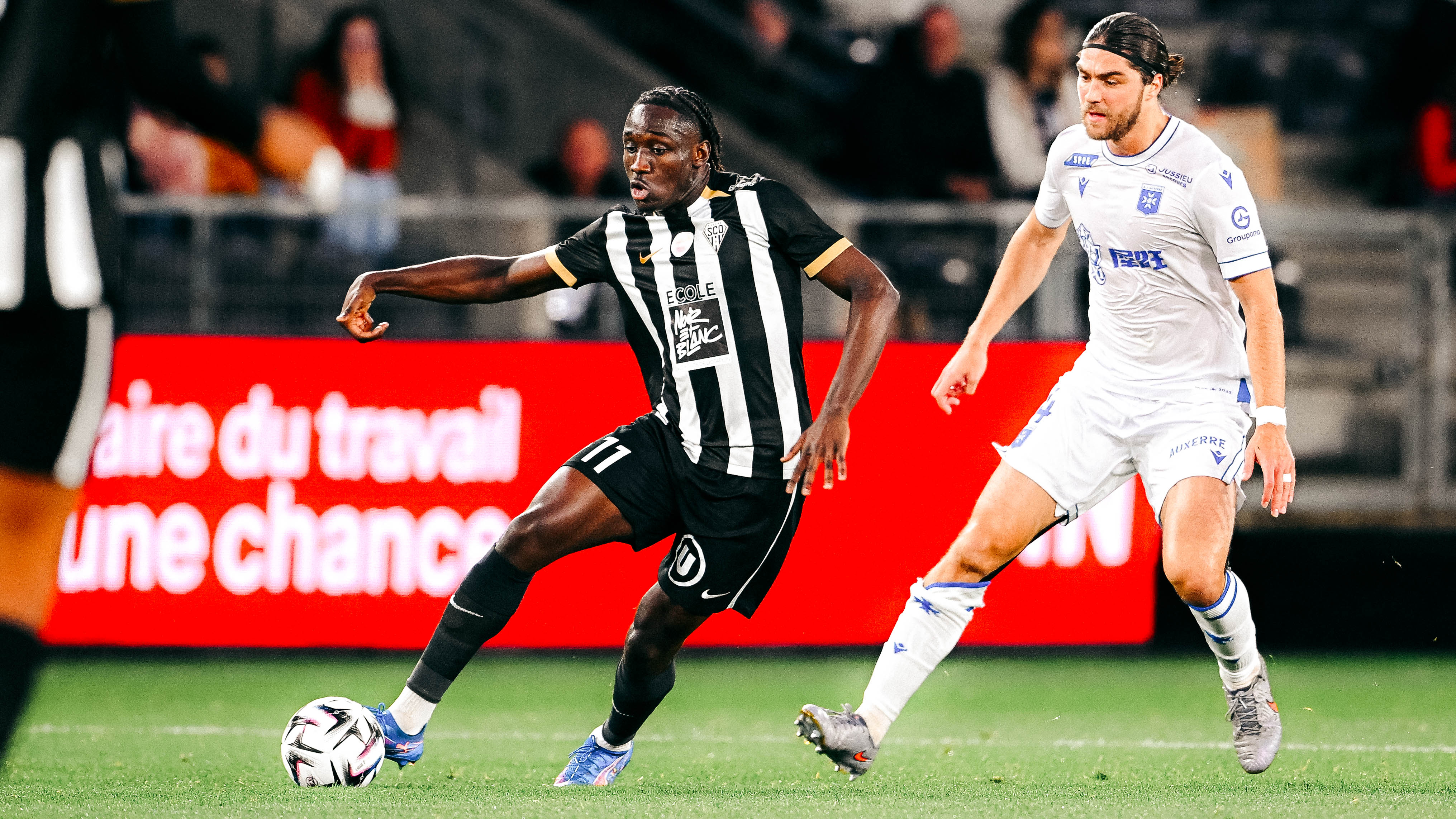 à la lampe sco angers - rc lens sidiki chérif