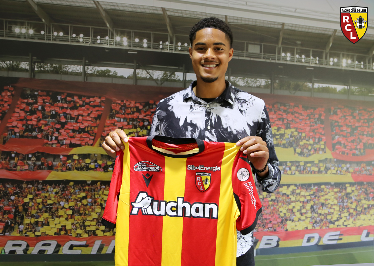 Premier contrat pro pour Jonathan Varane