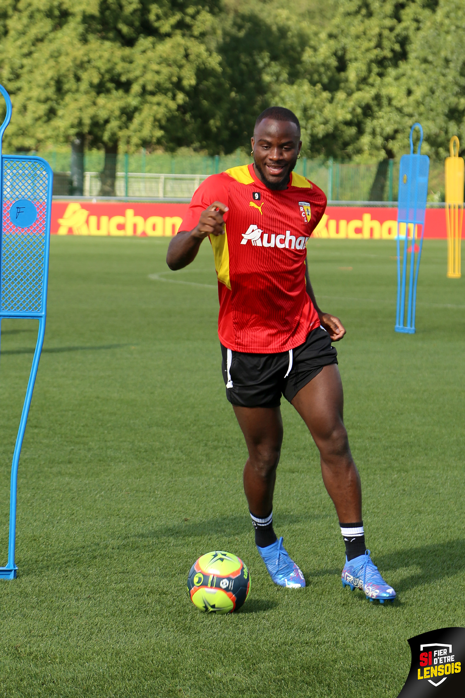 Déjà sur le pont : Ignatius Ganago Déjà sur le pont : Ignatius Ganago