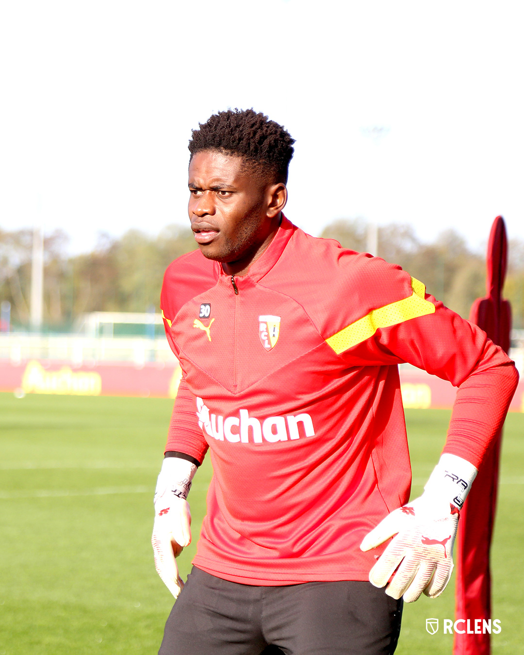 Toujours avec sérieux : Brice Samba Toujours avec sérieux : Brice Samba