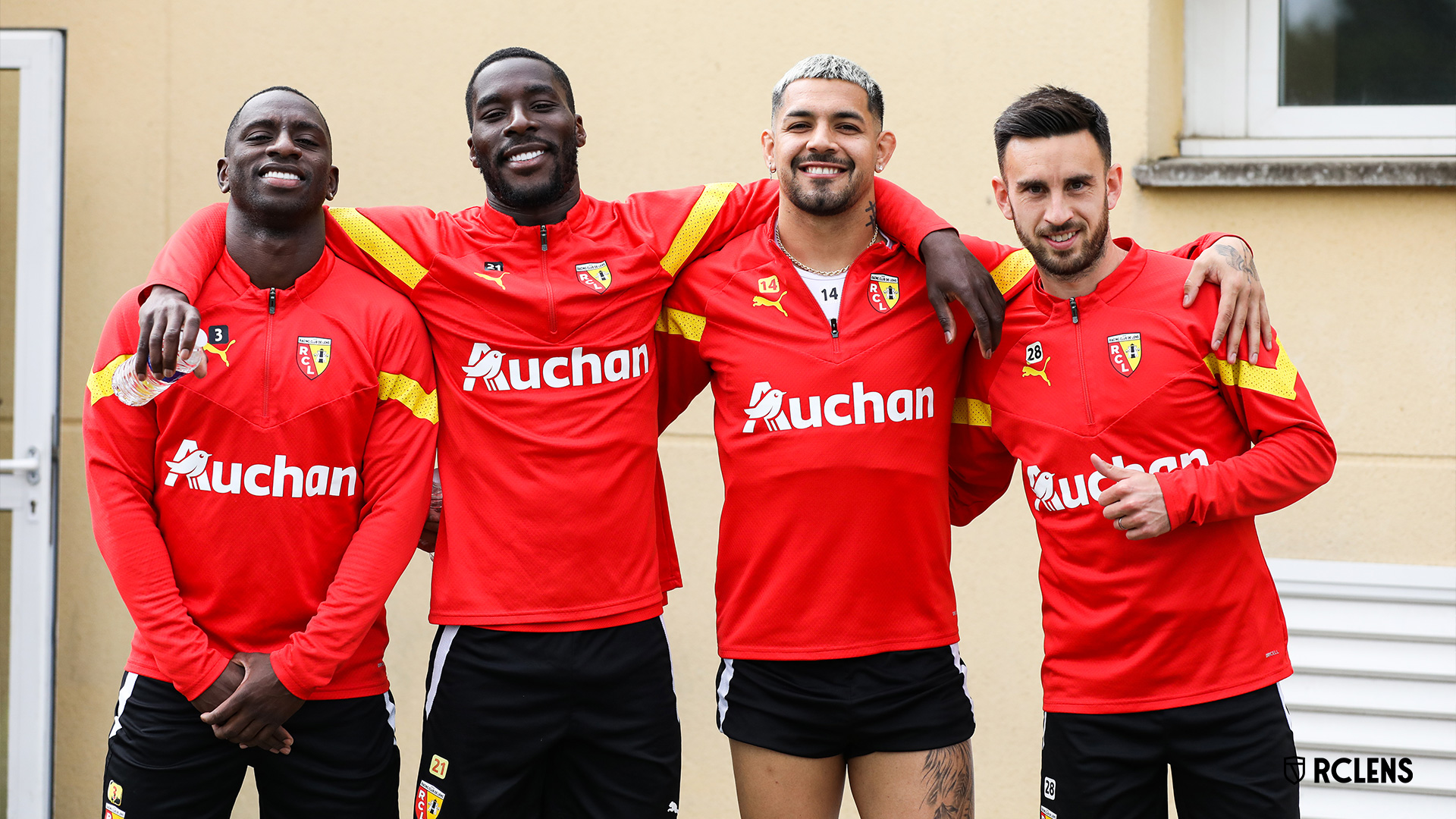 Derniers réglages avant RC Lens-AC Ajaccio : Deiver Machado, Massadio Haïdara, Facundo Medina et Adrien Thomasson Derniers réglages avant RC Lens-AC Ajaccio : Deiver Machado, Massadio Haïdara, Facundo Medina et Adrien Thomasson