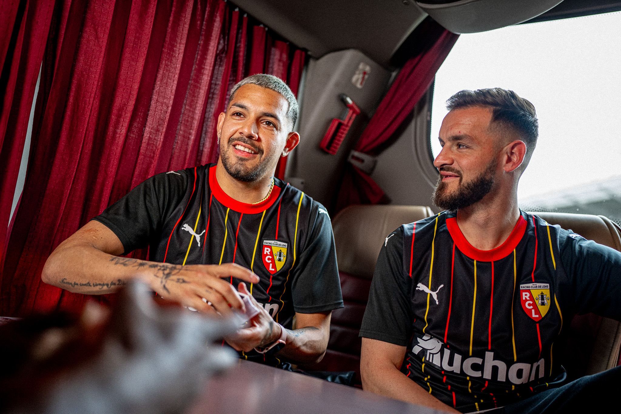 Guidés par la passion Maillot RC Lens Extérieur saison 2023-2024
