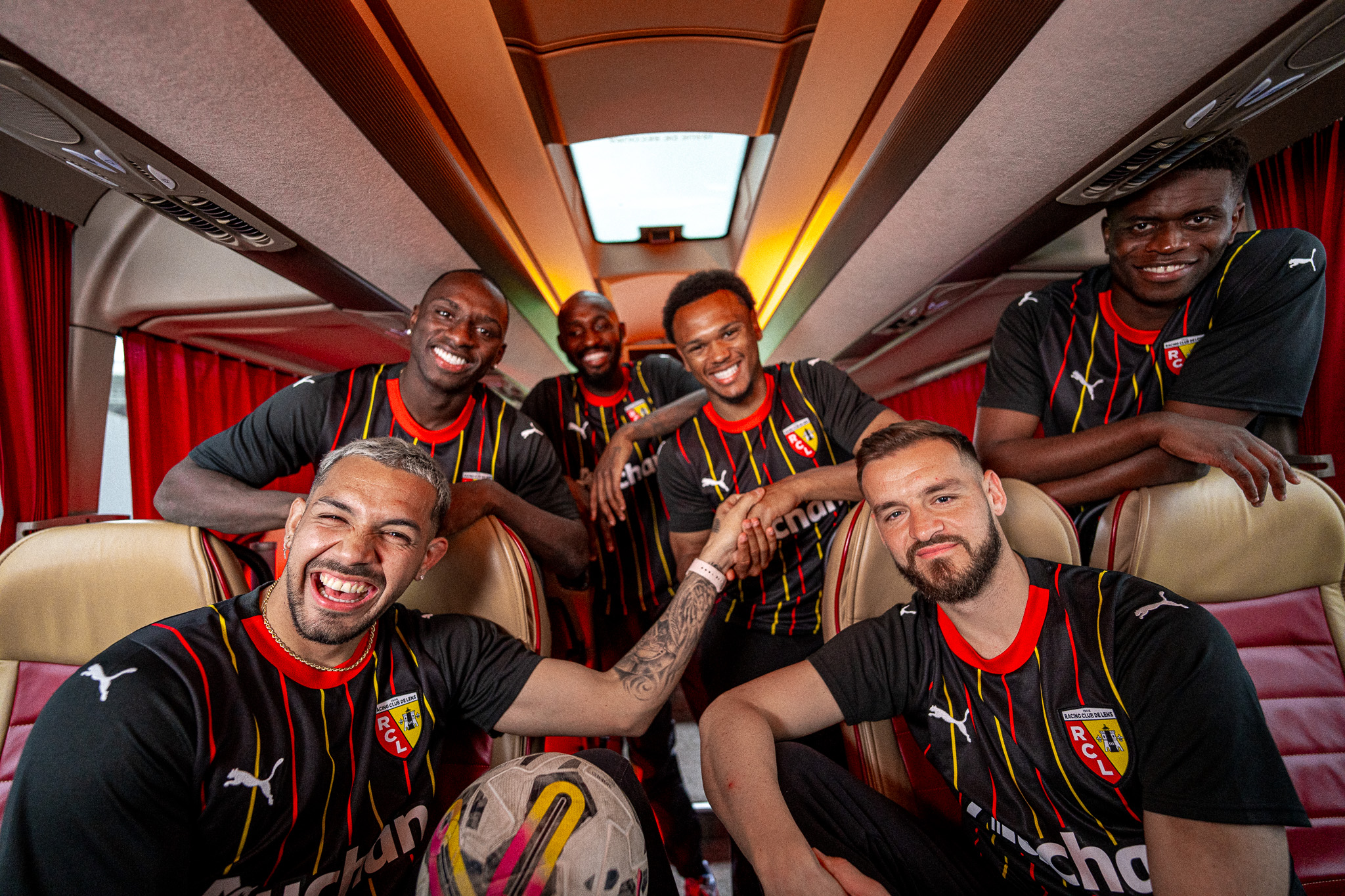 Guidés par la passion Maillot RC Lens Extérieur saison 2023-2024