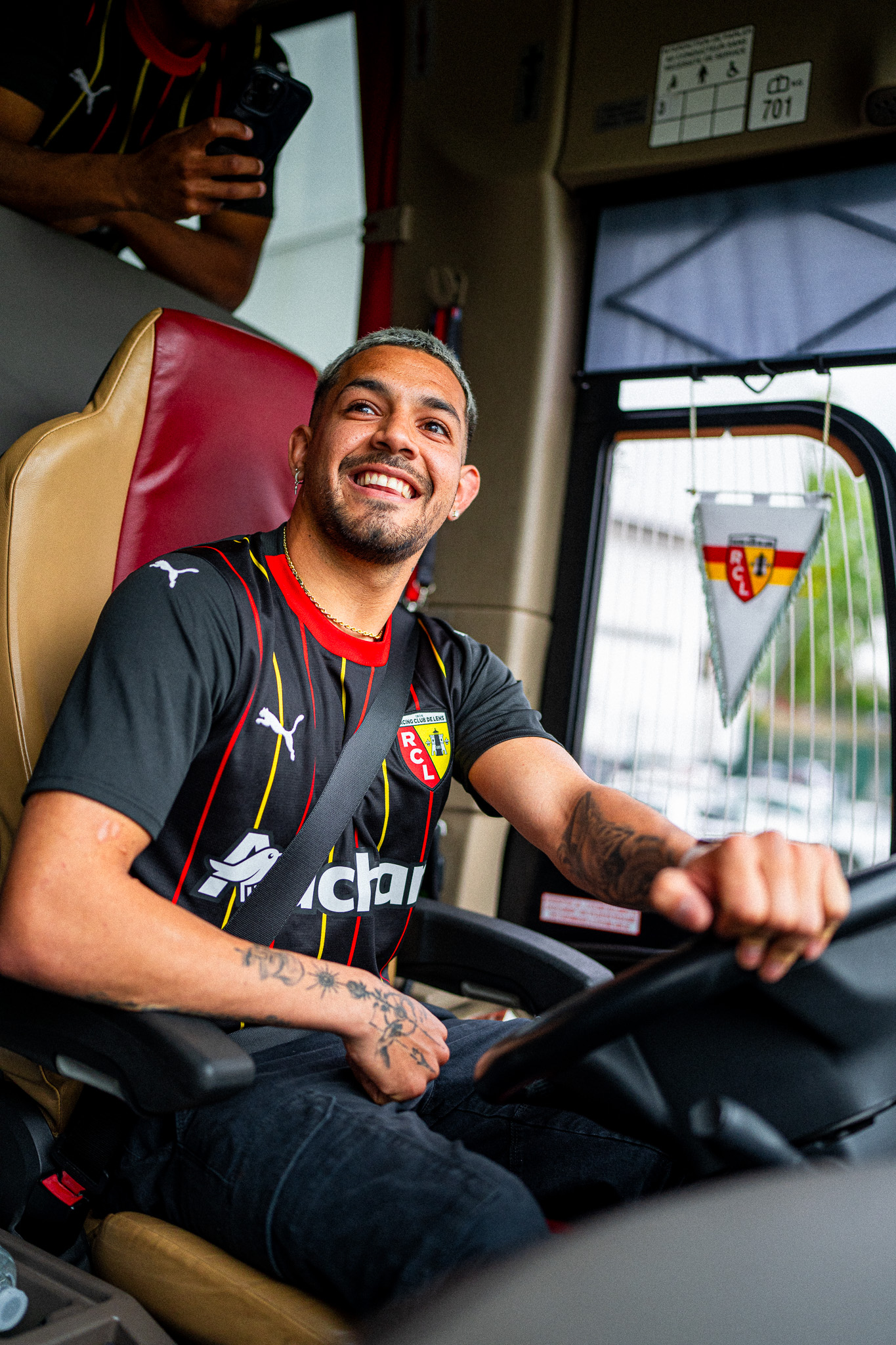Guidés par la passion Maillot RC Lens Extérieur saison 2023-2024