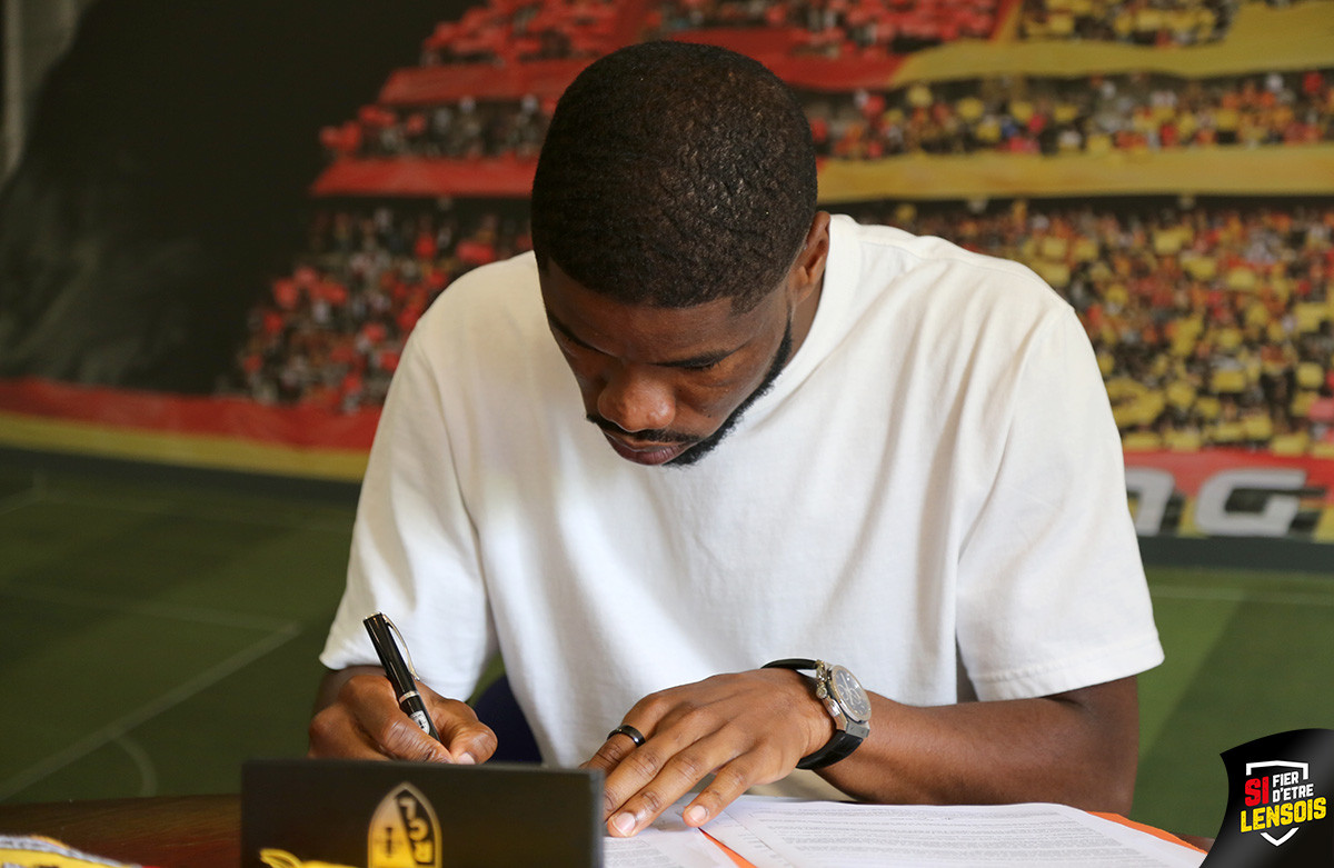Kevin Danso, de la puissance en défense ! RC Lens