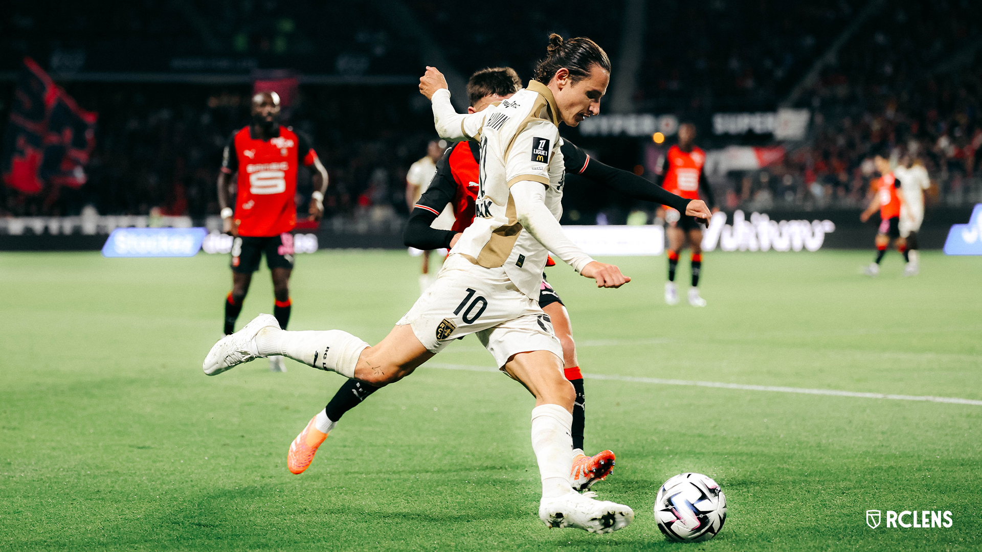 à la lampe sco angers - rc lens florian thauvin